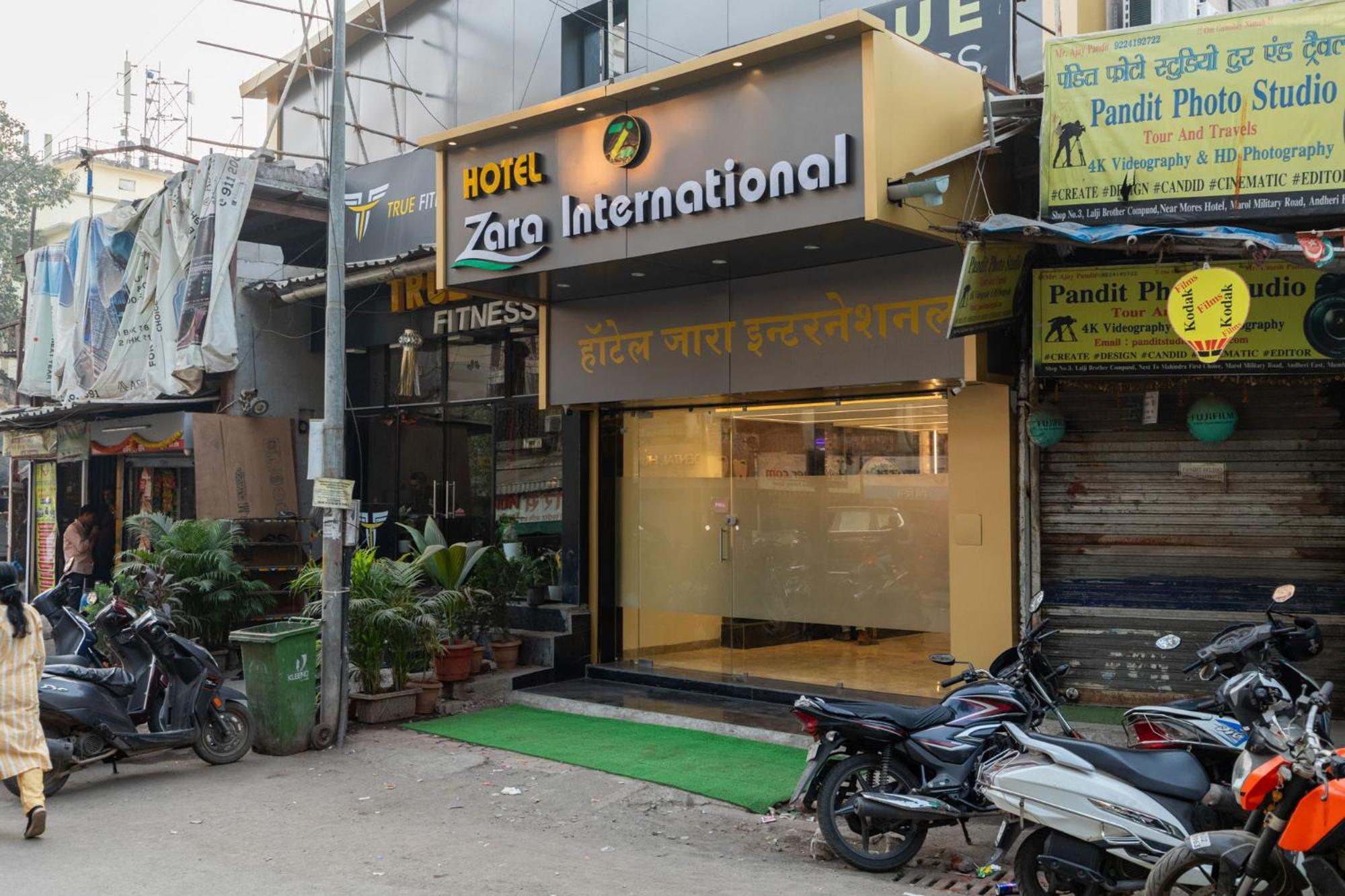 Hotel Zara International Mumbai Exterior photo