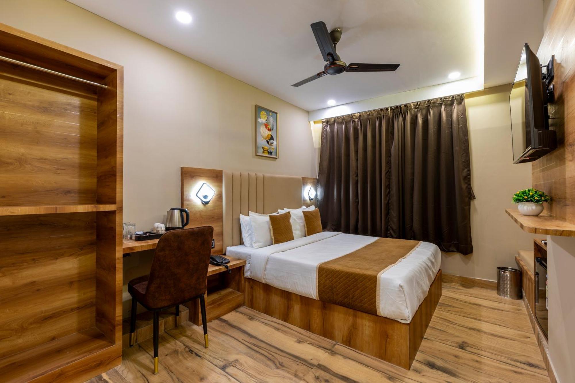 Hotel Zara International Mumbai Exterior photo